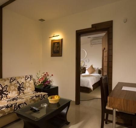 The Nines Business Hotel Bangalore Room photo