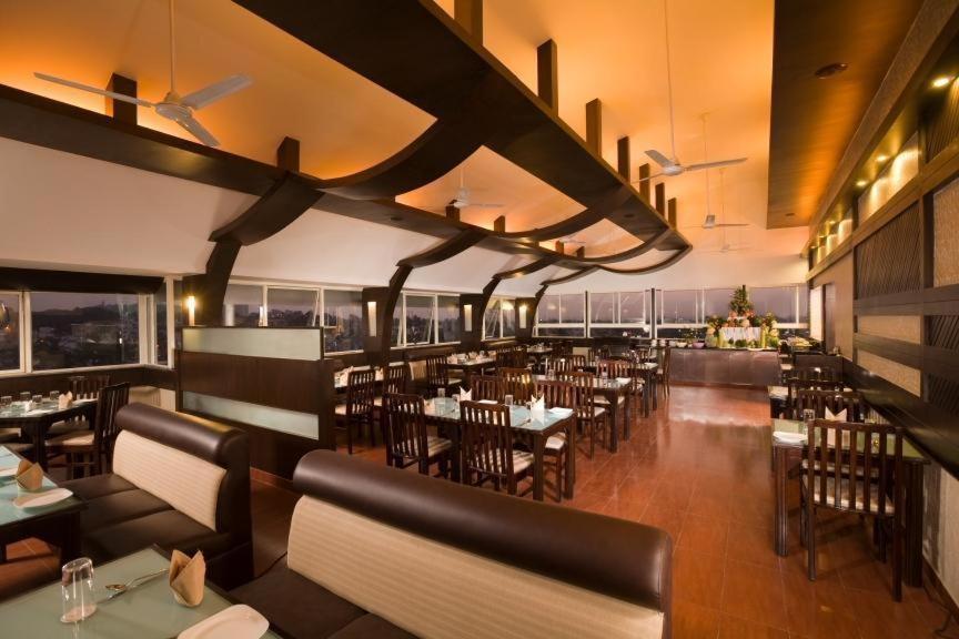 The Nines Business Hotel Bangalore Room photo