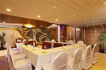 The Nines Business Hotel Bangalore Exterior photo